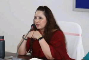 योजनाओं के बेहतर क्रियान्वयन के लिए कलेक्टर का ‘सभा संवाद’, मैदानी अमले से वन-टू-वन चर्चा शुरू