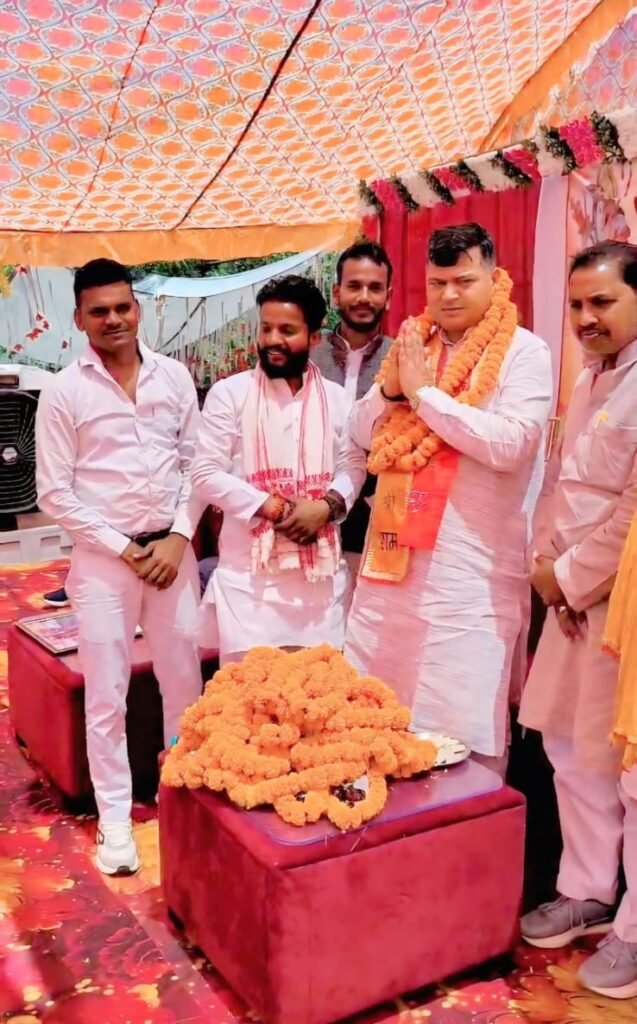 देवराहा बाबा विद्यालय में धूमधाम से मनाई गई श्री राम सखा निषादराज जयंती, जल मंत्री रहे मुख्य अतिथि | New India Times