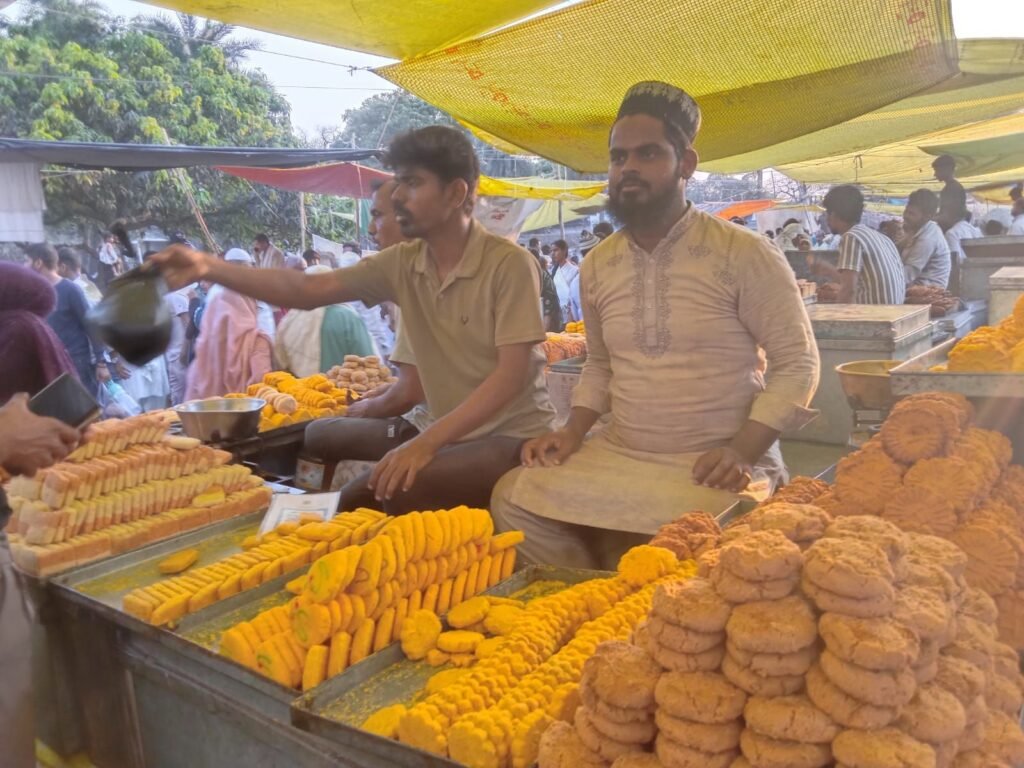 हजरत बाबा कासिम सुलेमानी शाह दरगाह पर उमड़ा आस्था का सैलाब, अमन-चैन की दुआओं के साथ पांचवां मेला संपन्न | New India Times