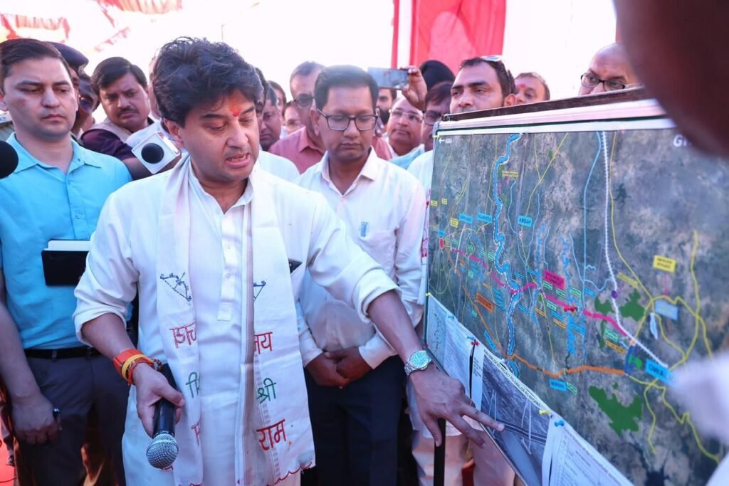 50 मिनट में ग्वालियर से आगरा का सफर, 5500 करोड़ के एक्सप्रेस-वे का सिंधिया ने किया निरीक्षण, 6 लेन हाईस्पीड कॉरिडोर से घटेगी दूरी, चंबल पर बनेगा आधुनिक ब्रिज 2 50 मिनट में ग्वालियर से आगरा का सफर, 5500 करोड़ के एक्सप्रेस-वे का सिंधिया ने किया निरीक्षण, 6 लेन हाईस्पीड कॉरिडोर से घटेगी दूरी, चंबल पर बनेगा आधुनिक ब्रिज | New India Times