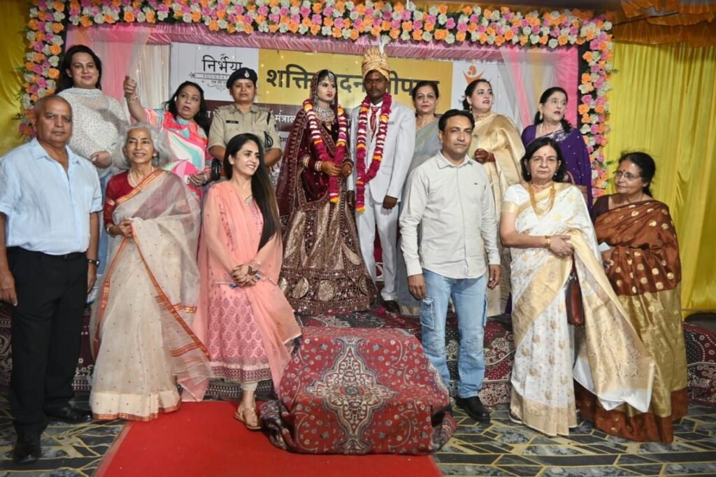भोपाल में इंसानियत की मिसाल: आश्रय गृह में हुई अनोखी शादी, मां-बेटी को मिला नया परिवार | New India Times