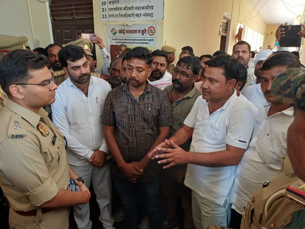 प्रशासन के दुर्व्यवहार से भड़का प्रधान संघ, कार्रवाई की मांग को लेकर सौंपा ज्ञापन | New India Times