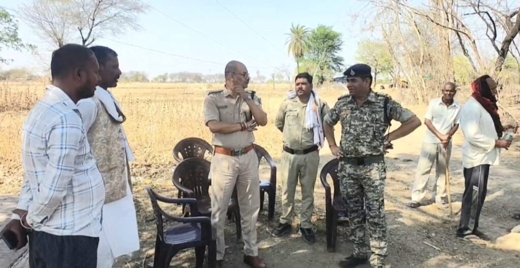 बुंदेलखंड में फिर दिखी सामंती सोच: दमोह में दलित दूल्हे को घोड़ी से उतारकर मारपीट, महिलाओं तक को नहीं बख्शा | New India Times