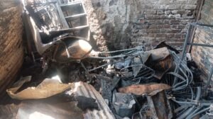 भुसावल में भीषण आग से 5 परिवारों का सब कुछ खाक, शादी का सामान भी जला; यूनुस खाटीक गंभीर रूप से झुलसे