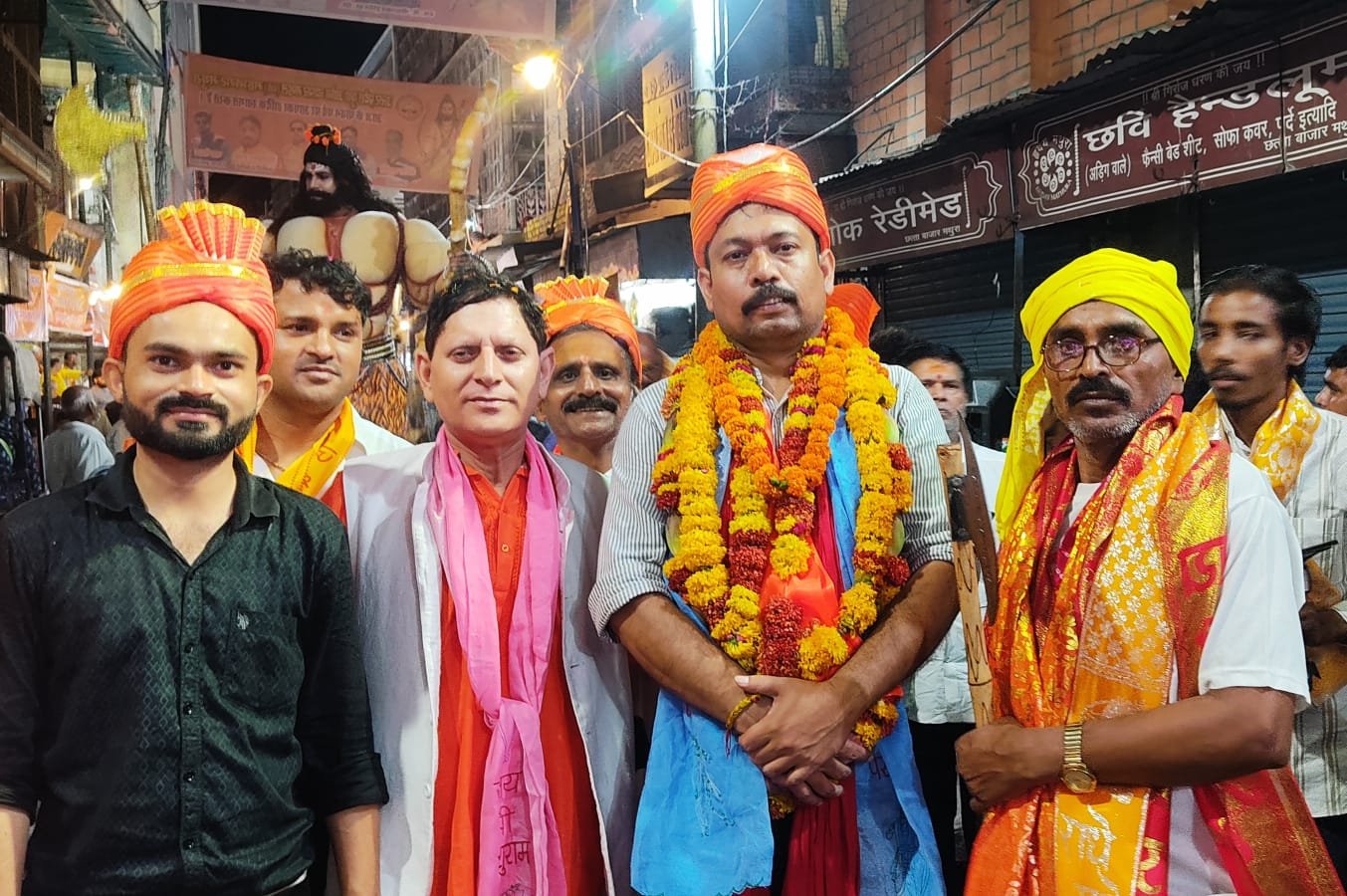 मथुरा में अलंकार अग्निहोत्री का भव्य स्वागत, परशुराम शोभायात्रा में हुए शामिल | New India Times