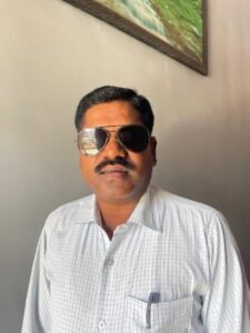 चार दिशाओं में बंटे शिक्षक: बढ़ते गैर-शैक्षणिक बोझ से दबता शिक्षा तंत्र