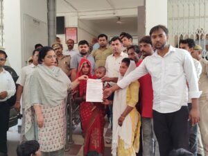 गऊघाट बुलडोजर कार्रवाई के खिलाफ भाकपा माले का प्रदर्शन, गरीब दलित परिवारों के लिए मुआवजा और आवास की मांग