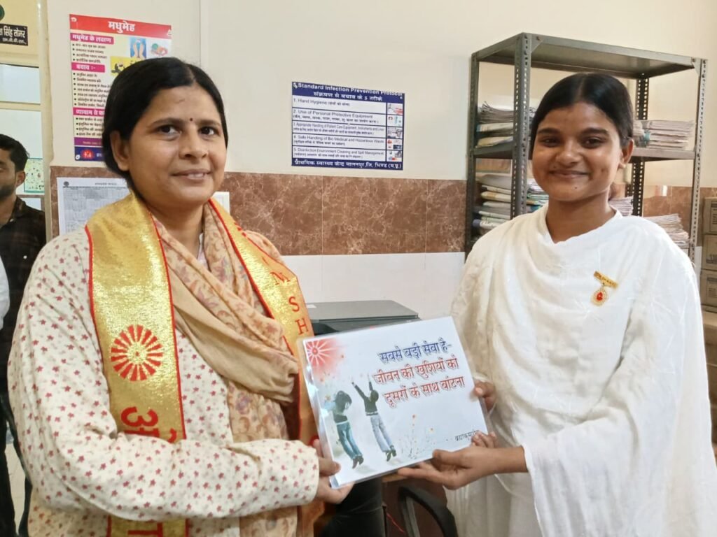 नर्स दिवस पर मालनपुर सरकारी अस्पताल में डॉक्टरों और नर्सों का हुआ सम्मान | New India Times