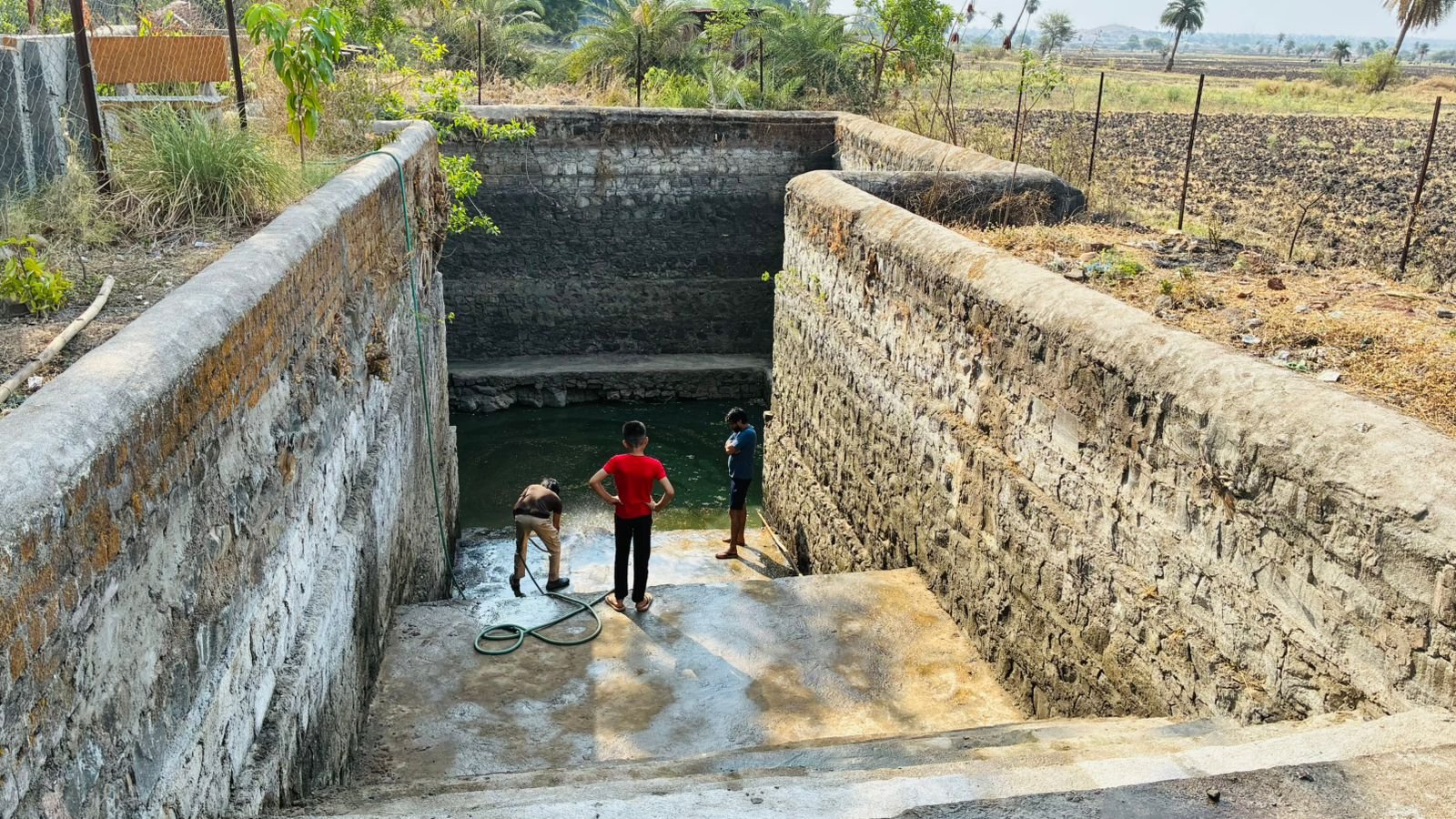 जल गंगा संवर्धन अभियान के तहत प्राचीन बावड़ी की हुई सफाई | New India Times