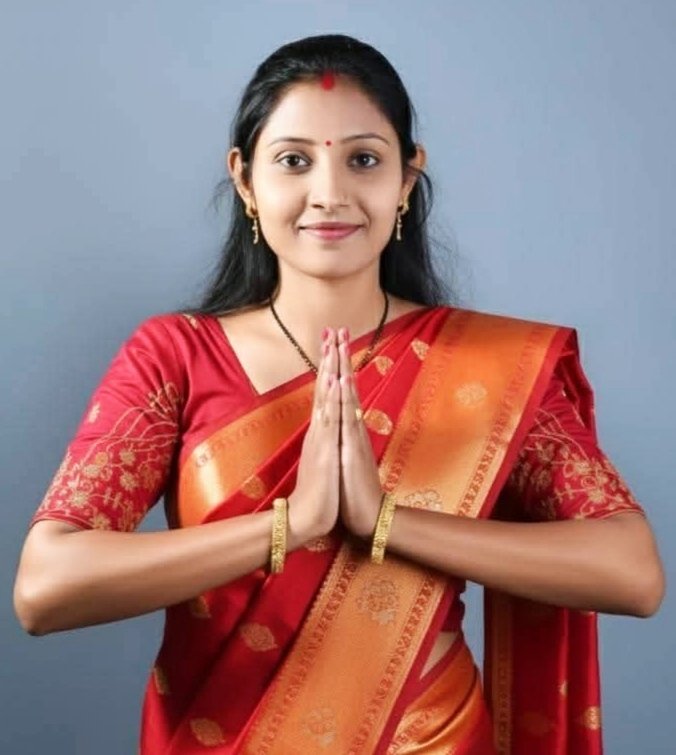 सरकारी पेज पर मंत्रियों का निजी प्रचार : समर वेकेशन पर कितने मंत्री ? | New India Times