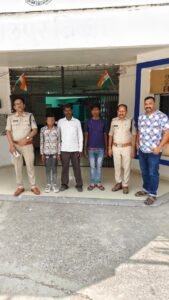 ऑपरेशन मुस्कान के तहत कानवन पुलिस की बड़ी सफलता, गुम नाबालिग बालक को सकुशल परिजनों से मिलाया