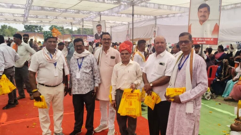 जुन्नारदेव में मुख्यमंत्री कन्या विवाह योजना के तहत 100 जोड़ों का हुआ सामूहिक विवाह, विधायक ने सरकार की पाबंदियों पर उठाए सवाल | New India Times