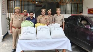 सोनभद्र में पुलिस की बड़ी कार्रवाई: 52 किलो गांजा के साथ अंतर्राज्यीय तस्कर गिरफ्तार