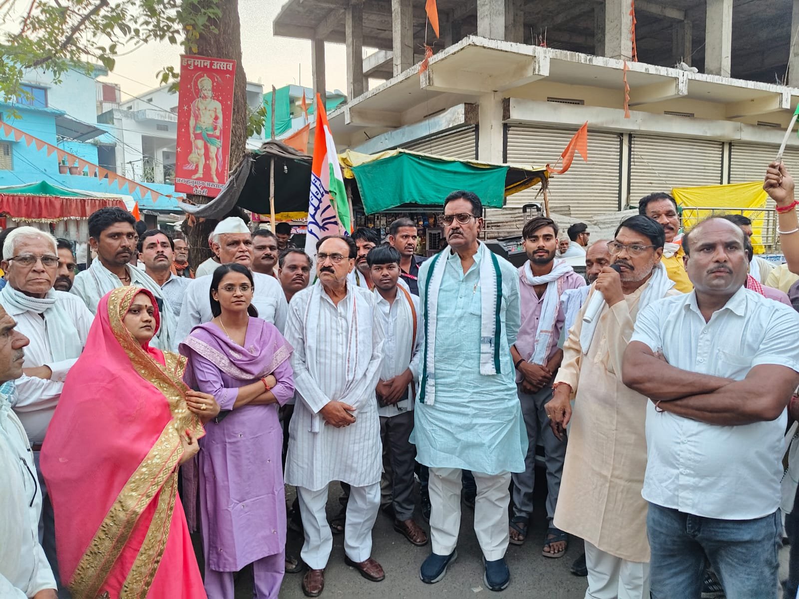 देवरी में कांग्रेस की विशाल विधानसभा स्तरीय बैठक सम्पन्न, जनहित मुद्दों पर घेरा सरकार को 1 देवरी में कांग्रेस की विशाल विधानसभा स्तरीय बैठक सम्पन्न, जनहित मुद्दों पर घेरा सरकार को | New India Times