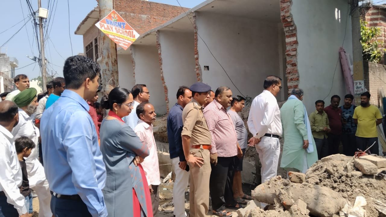 काम की धीमी रफ़्तार पर वित्त मंत्री नाराज़ | New India Times