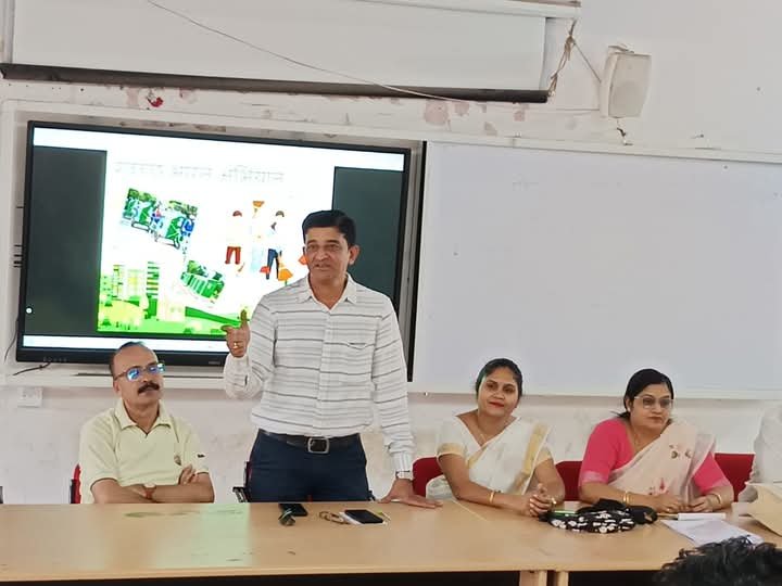 छिंदवाड़ा को स्वच्छ और सुंदर बनाने का युवाओं ने लिया संकल्प, स्वच्छ भारत अभियान कार्यशाला में विद्यार्थियों ने ली शपथ, जन भागीदारी पर दिया ज़ोर 1 छिंदवाड़ा को स्वच्छ और सुंदर बनाने का युवाओं ने लिया संकल्प, स्वच्छ भारत अभियान कार्यशाला में विद्यार्थियों ने ली शपथ, जन भागीदारी पर दिया ज़ोर | New India Times