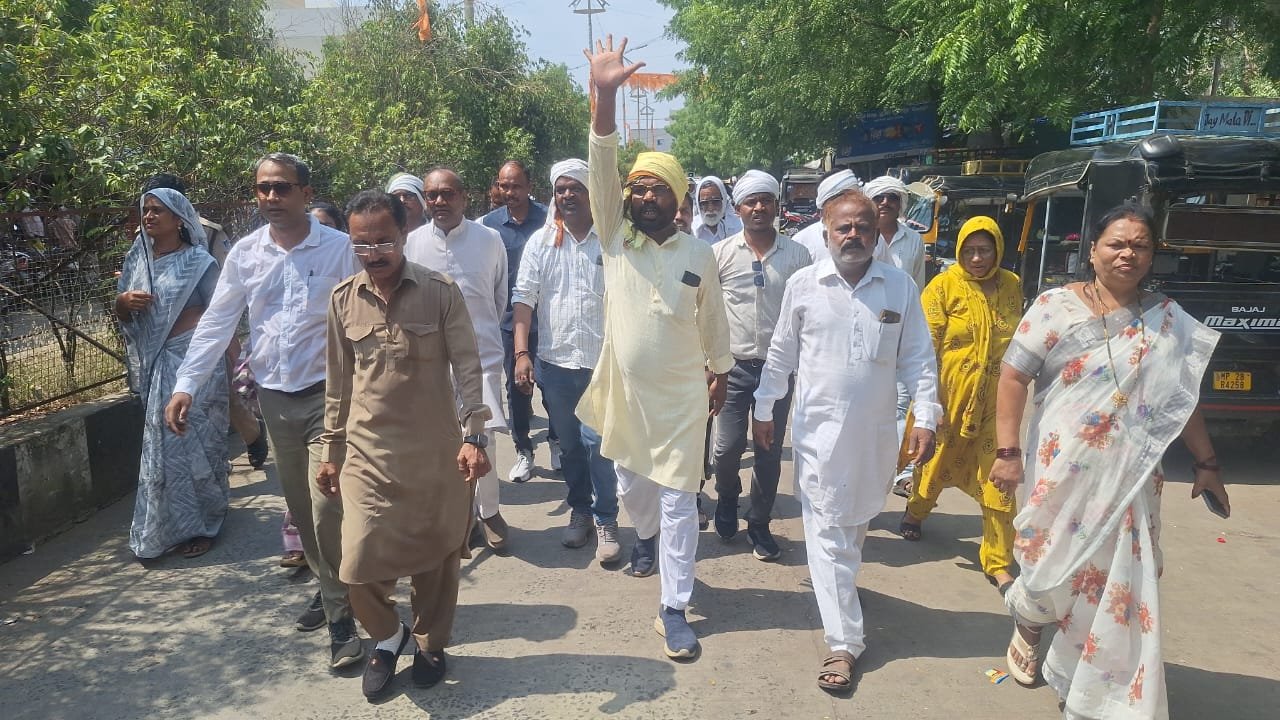 NEET विवाद पर गरमाई सियासत, कांग्रेस बोली 22 लाख छात्रों के भविष्य से खिलवाड़, जिम्मेदार कौन?सरकार दे जवाब | New India Times