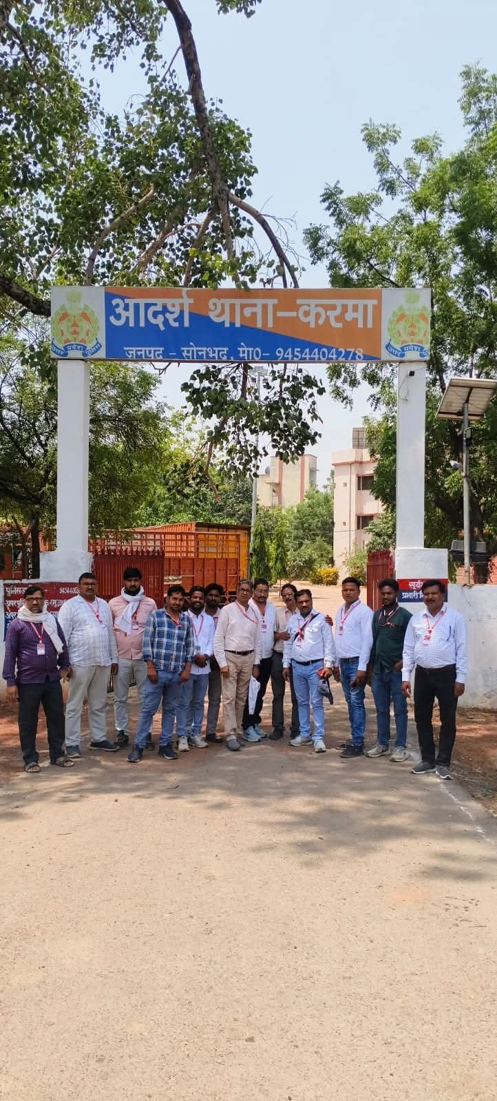 कैमरा चोरी मामले में फोटोग्राफर्स एसोसिएशन ने कर्मा थाना प्रभारी से की मुलाकात, जल्द कार्रवाई का मिला आश्वासन | New India Times