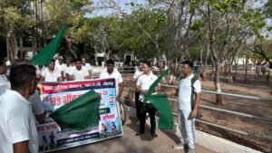 धौलपुर में ‘संडे ऑन साइकिल’ अभियान: एसपी विकास सांगवान के नेतृत्व में योग, जुम्बा व साइकिल रैली का आयोजन