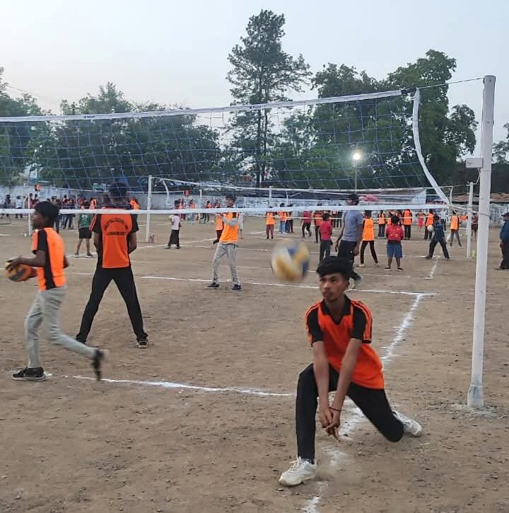 जुन्नारदेव में 38वां ग्रीष्मकालीन वॉलीबॉल शिविर: अंतिम सप्ताह में इन-हाउस मुकाबलों का रोमांच | New India Times