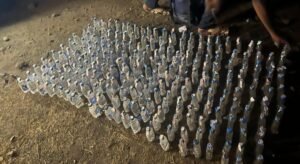 दमुआ पुलिस की बड़ी कार्रवाई: 62 लीटर अवैध शराब के साथ आरोपी गिरफ्तार, साथी फरार