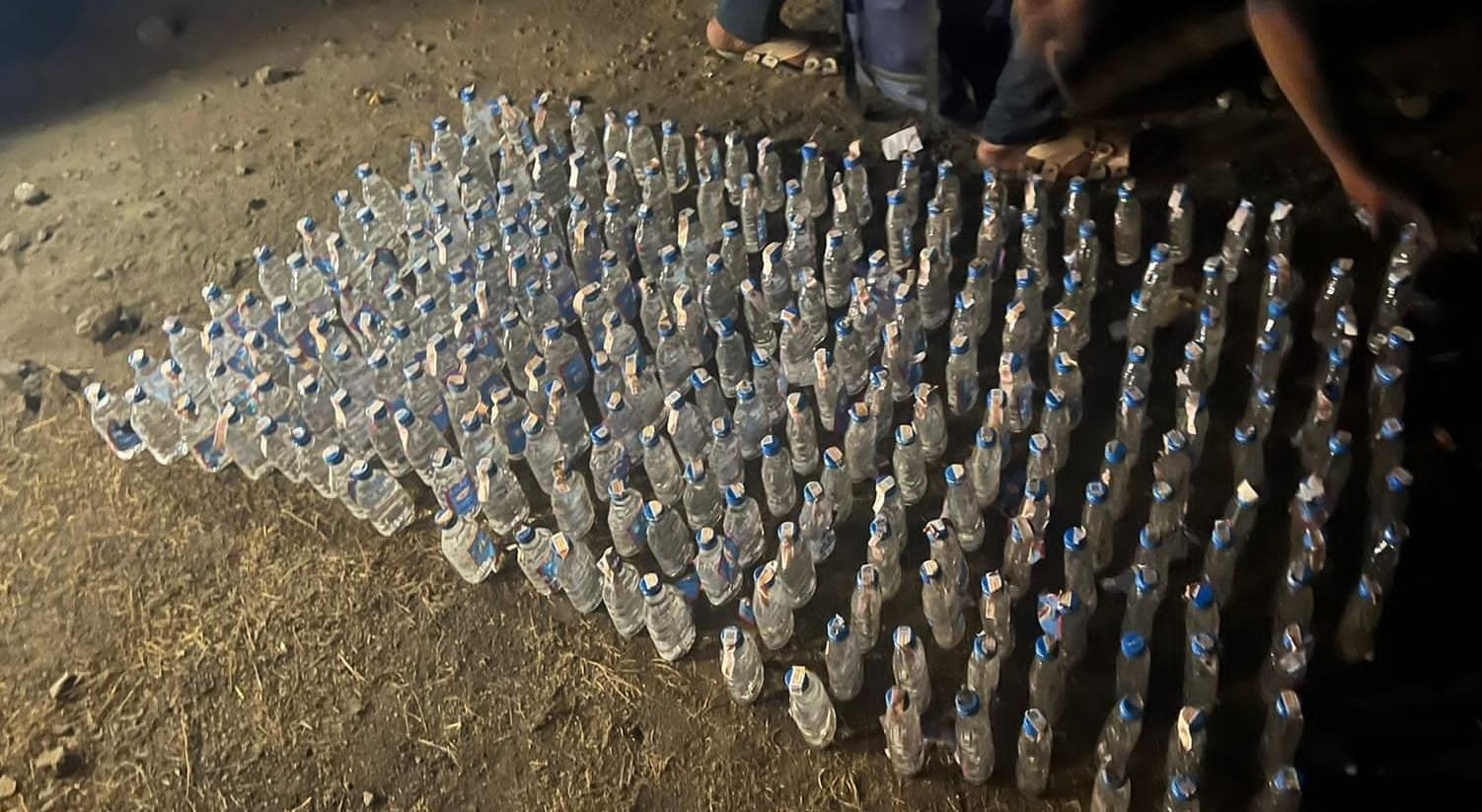 दमुआ पुलिस की बड़ी कार्रवाई: 62 लीटर अवैध शराब के साथ आरोपी गिरफ्तार, साथी फरार 1 दमुआ पुलिस की बड़ी कार्रवाई: 62 लीटर अवैध शराब के साथ आरोपी गिरफ्तार, साथी फरार | New India Times