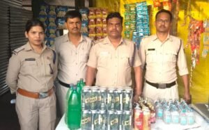 अवैध शराब कारोबारियों पर आबकारी विभाग की बड़ी कार्रवाई, 68 लीटर शराब बरामद
