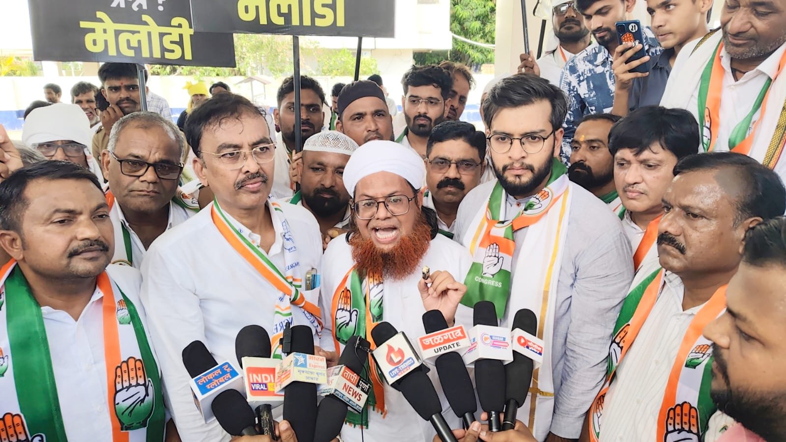 महंगाई, पेट्रोल-डीजल कीमतों और पेपर लीक के खिलाफ कांग्रेस का उग्र प्रदर्शन, कलेक्टर को सौंपा ज्ञापन | New India Times