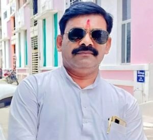 भ्रष्टाचार के विरोध में जनपद सदस्य कमलेश तिवारी का इस्तीफा, पंचायत कार्यों की जांच की उठी मांग