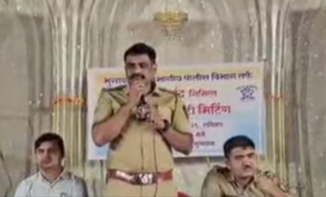 भुसावल में ईद-उल-अजहा (बकरा ईद) से पहले सुरक्षा चाक-चौबंद, त्योहार को लेकर पुलिस अधिकारियों की हुई अहम बैठक 1 भुसावल में ईद-उल-अजहा (बकरा ईद) से पहले सुरक्षा चाक-चौबंद, त्योहार को लेकर पुलिस अधिकारियों की हुई अहम बैठक | New India Times