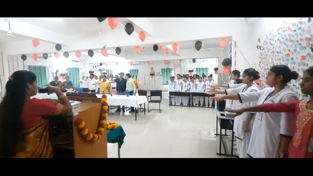 कहलगांव एएनएम स्कूल में शपथ ग्रहण कार्यक्रम आयोजित, छात्राओं ने शिक्षकों की कमी की समस्या उठाई | New India Times