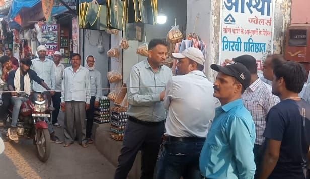 दमुआ में अतिक्रमण हटाने की तैयारी तेज़, फायर ब्रिगेड से बाज़ार का कराया गया निरीक्षण | New India Times
