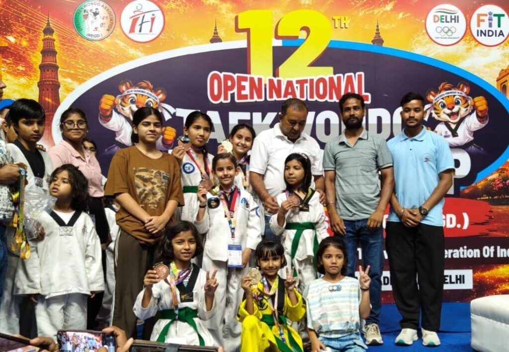 राष्ट्रीय ताइक्वांडो प्रतियोगिता में मथुरा के खिलाड़ियों का शानदार प्रदर्शन, 6 पदक जीतकर बढ़ाया जिले का मान 2 राष्ट्रीय ताइक्वांडो प्रतियोगिता में मथुरा के खिलाड़ियों का शानदार प्रदर्शन, 6 पदक जीतकर बढ़ाया जिले का मान | New India Times