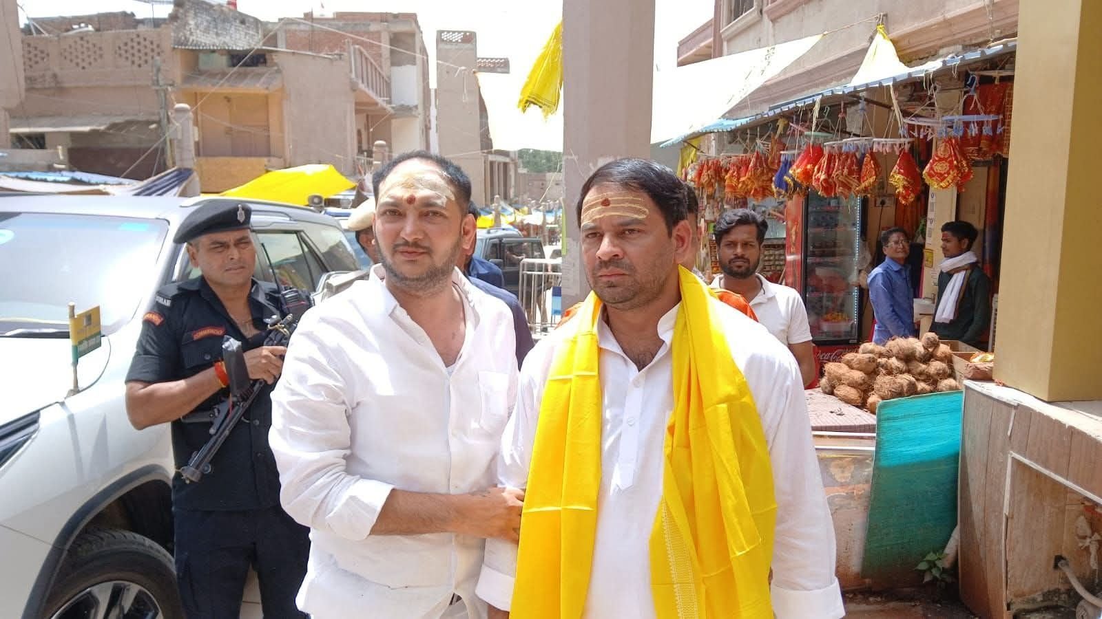 विंध्याचल पहुंचे तेज प्रताप यादव, मां विंध्यवासिनी के किए दर्शन; योगी सरकार को समर्थन का ऐलान | New India Times