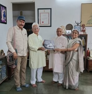 भाईंदर में साहित्यकार पंडित मुरलीधर पांडेय का हुआ सम्मान, पद्मश्री ब्रह्मदेव पंडित ने किया स्वागत