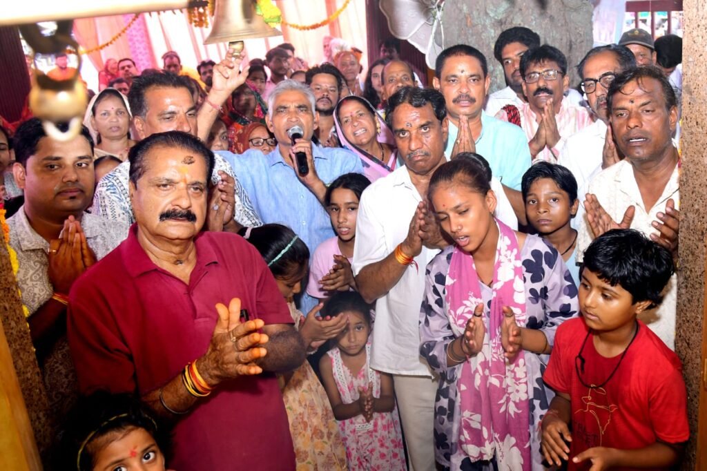 मेघनगर में श्रद्धा और भक्ति के साथ मनाया गया श्री साईं बाबा का 26वां स्थापना दिवस, 8 हजार से अधिक श्रद्धालुओं ने ग्रहण किया महाप्रसाद | New India Times
