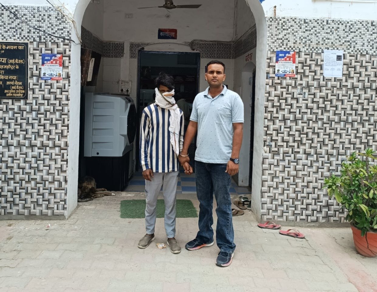 पुवायां पुलिस की कार्रवाई: पॉक्सो एक्ट के मामले में वांछित बाल अपचारी अभिरक्षा में | New India Times