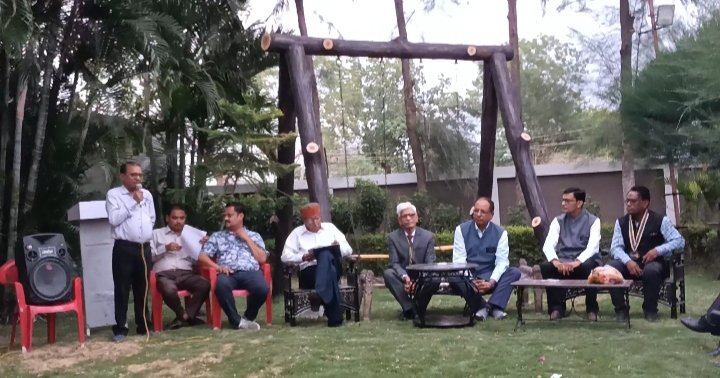 रोटरी की अनूठी गवर्नर विजिट, खटिया चौपाल पर हुई चर्चा; सेवा कार्यों से प्रभावित हुए डिस्ट्रिक्ट गवर्नर 4 रोटरी की अनूठी गवर्नर विजिट, खटिया चौपाल पर हुई चर्चा; सेवा कार्यों से प्रभावित हुए डिस्ट्रिक्ट गवर्नर | New India Times