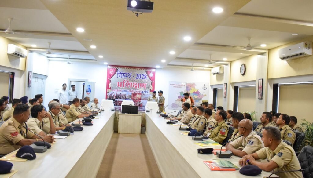 सिंहस्थ-2028 की तैयारियां तेज: धार में प्रथम पुलिस प्रशिक्षण सत्र का शुभारंभ 2 सिंहस्थ-2028 की तैयारियां तेज: धार में प्रथम पुलिस प्रशिक्षण सत्र का शुभारंभ | New India Times