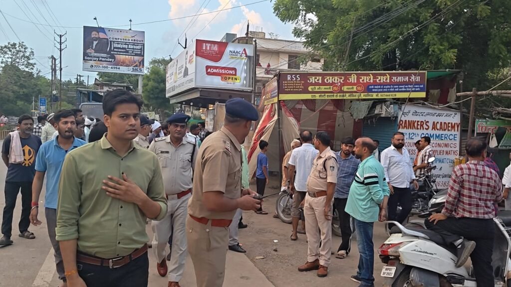 ग्वालियर में अतिक्रमण पर बड़ी कार्रवाई: यातायात पुलिस ने हटाए अवैध ठेले और गुमटियां, सड़कें हुईं सुगम | New India Times