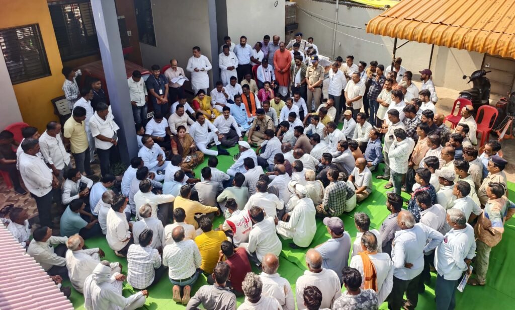 प्राकृतिक आपदा से प्रभावित किसानों के बीच पहुंचे प्रभारी मंत्री तुलसीराम सिलावट और विधायक अर्चना चिटनिस, निष्पक्ष सर्वे व शीघ्र राहत के दिए निर्देश | New India Times