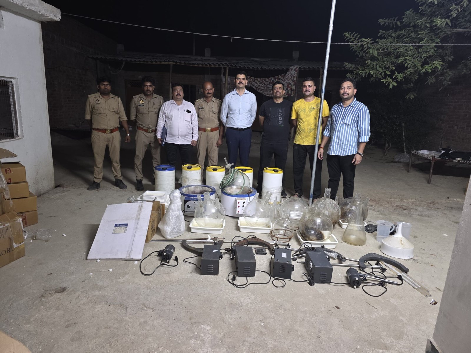 एमडी ड्रग्स गिरोह का भंडाफोड़, 22.79 करोड़ का माल जब्त, 20 आरोपी गिरफ्तार 1 एमडी ड्रग्स गिरोह का भंडाफोड़, 22.79 करोड़ का माल जब्त, 20 आरोपी गिरफ्तार | New India Times