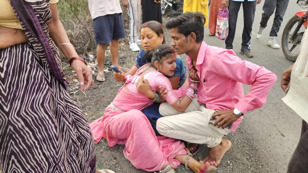 नेशनल हाईवे-44 पर दो बाइकों की आमने-सामने भिड़ंत, अनियंत्रित बाइक महिला से टकराई, तीन गंभीर घायल 2 नेशनल हाईवे-44 पर दो बाइकों की आमने-सामने भिड़ंत, अनियंत्रित बाइक महिला से टकराई, तीन गंभीर घायल | New India Times