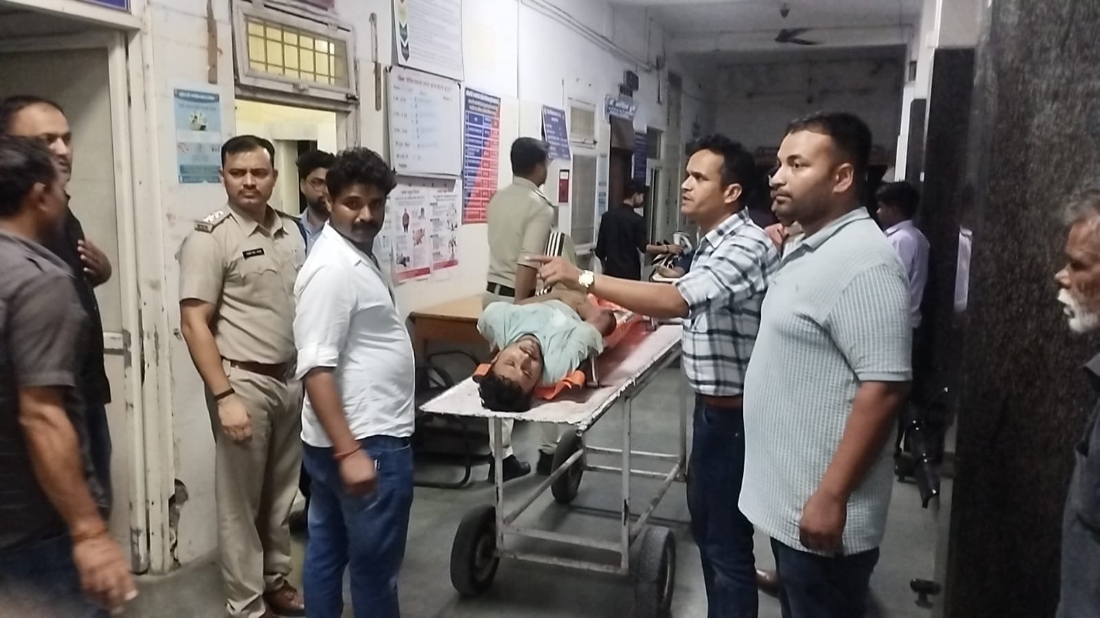मयंक साहू हत्याकांड का आरोपी मनु सोनी गिरफ्तार, पुलिस को देखकर रेलवे ओवरब्रिज से कूदा; 20 ग्राम एमडी ड्रग्स व चाकू बरामद 1 मयंक साहू हत्याकांड का आरोपी मनु सोनी गिरफ्तार, पुलिस को देखकर रेलवे ओवरब्रिज से कूदा; 20 ग्राम एमडी ड्रग्स व चाकू बरामद | New India Times