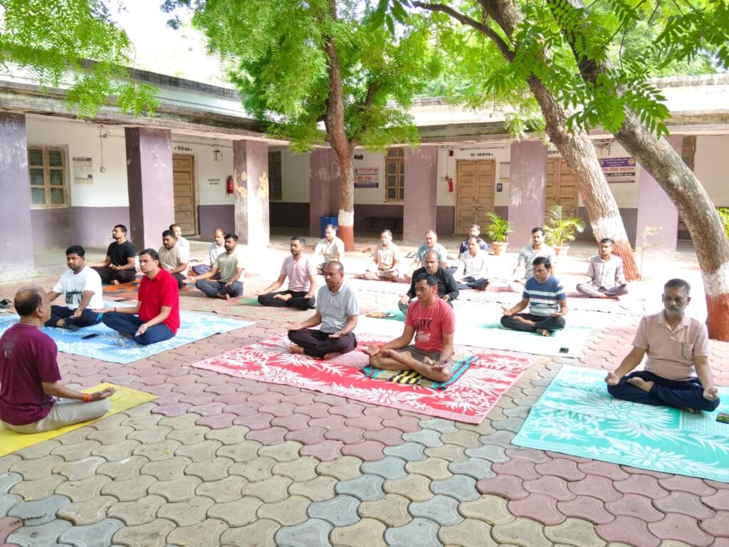 मानसून से पहले मची लुट : सड़कों पर मौत बनकर दौड़ रहे डंपर्स | New India Times
