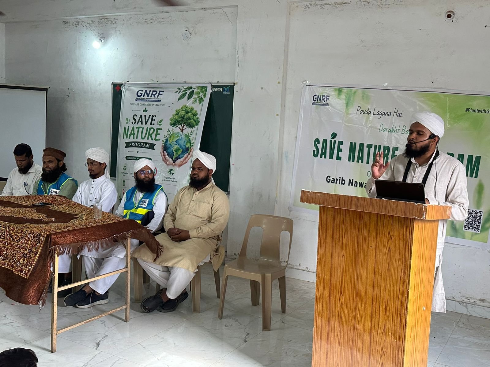 दावत-ए-इस्लामी के सामाजिक विभाग GNRF की ‘सेव नेचर’ मुहिम के तहत जागरूकता कार्यक्रम आयोजित 1 दावत-ए-इस्लामी के सामाजिक विभाग GNRF की ‘सेव नेचर’ मुहिम के तहत जागरूकता कार्यक्रम आयोजित | New India Times