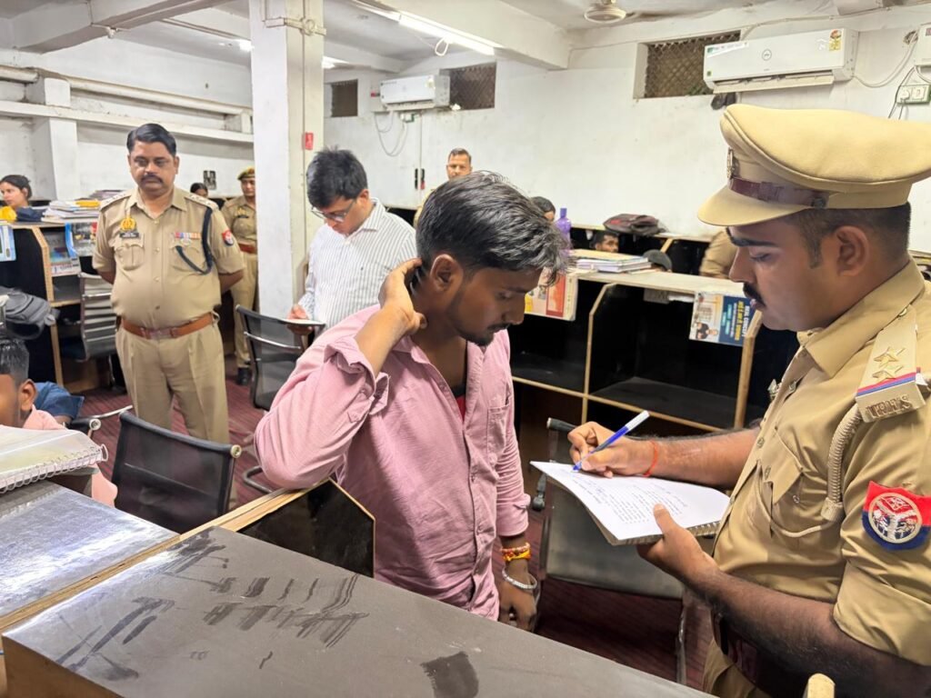 शाहगंज में बेसमेंट संस्थानों पर प्रशासन की सख्ती, कोचिंग, लाइब्रेरी और अस्पतालों का निरीक्षण 2 शाहगंज में बेसमेंट संस्थानों पर प्रशासन की सख्ती, कोचिंग, लाइब्रेरी और अस्पतालों का निरीक्षण | New India Times