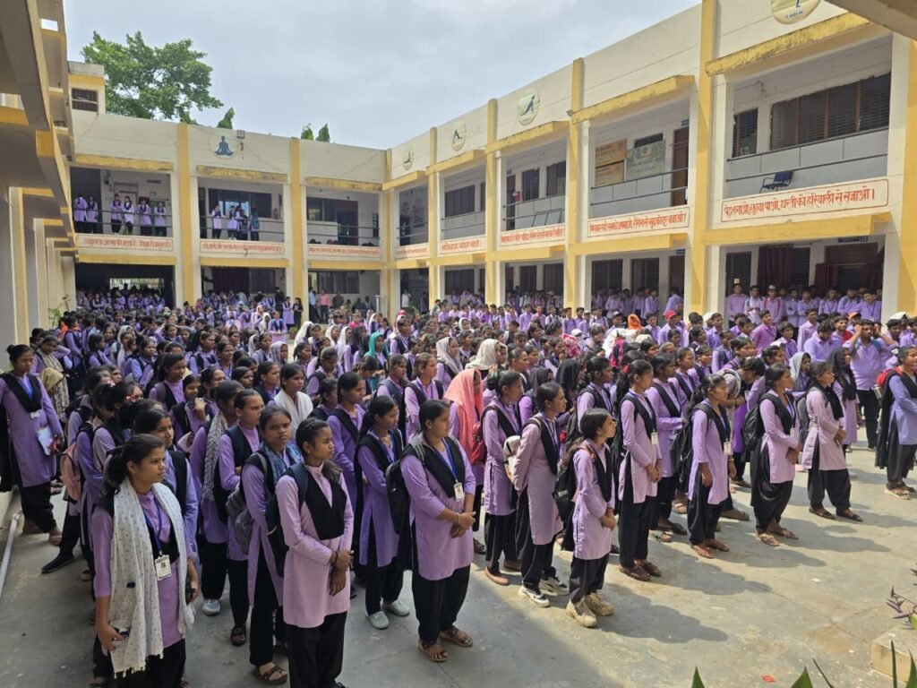 ऑपरेशन सेफ क्लिक 2.0: अनूपपुर पुलिस ने बैंक और कॉलेज में चलाया साइबर जागरूकता अभियान | New India Times