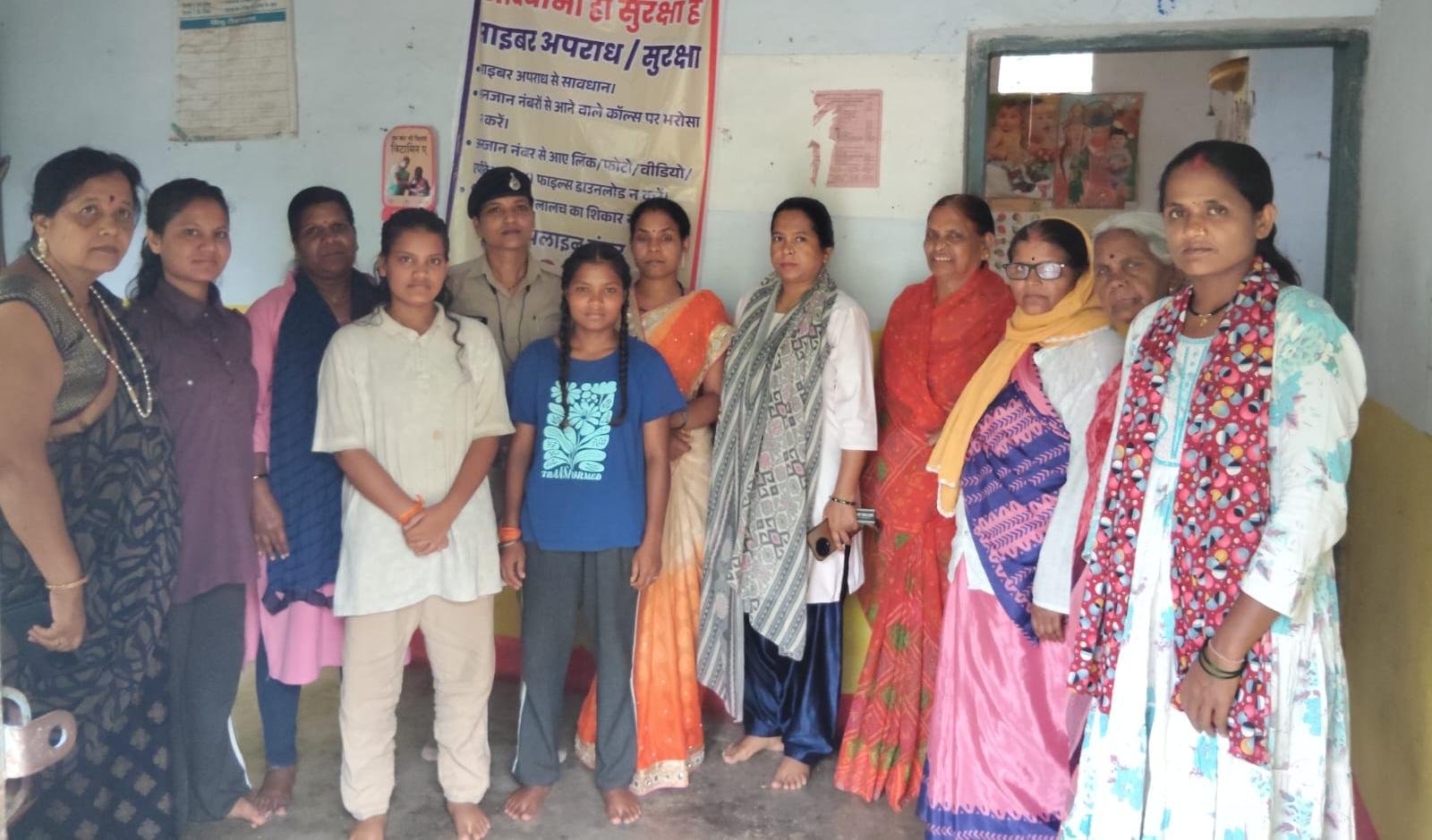 सेल्फ क्लिक 2.0 अभियान: जुन्नारदेव पुलिस ने साइबर ठगी से बचाव के लिए लोगों को किया जागरूक | New India Times