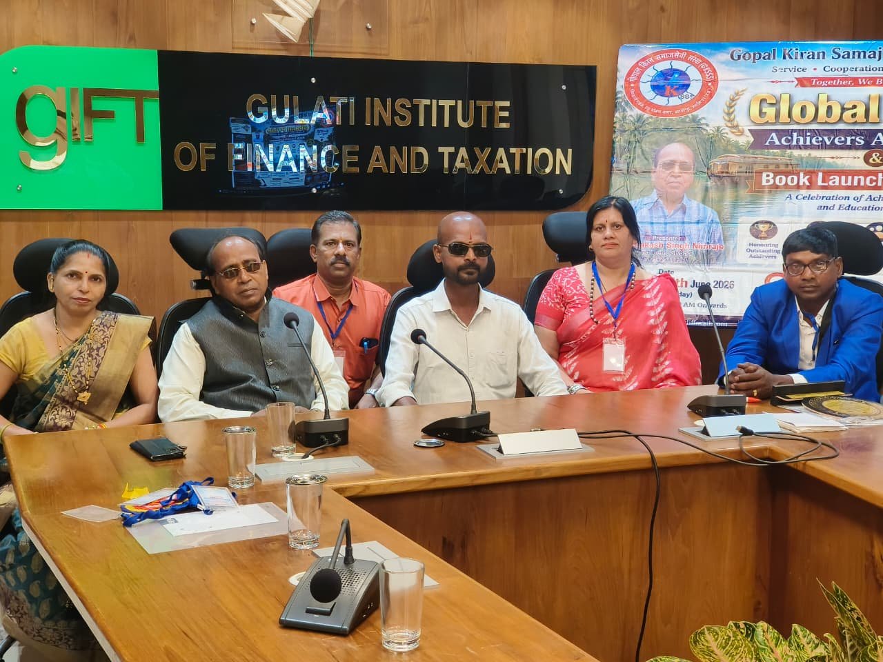 प्रवासी भारतीयों की चुनौतियों पर राष्ट्रीय मंथन, 71 विभूतियां सम्मानित | New India Times